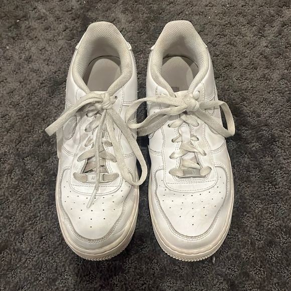 Air force 1s - Picture 1 of 3